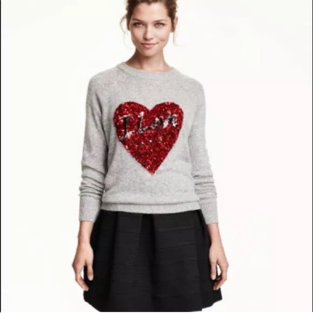 H&M heart ❤️ “I LOVE...” sweater - Picture 1 of 6